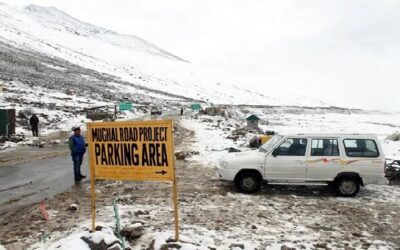 Ladakh highway closed due to fresh snowfall