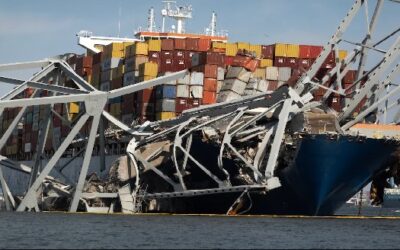 US ship mishap crew to stay on board till probe ends